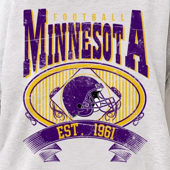 Minnesota Football Vintage Style Crewneck Sweatshirt 17 - Picture 2 of 5